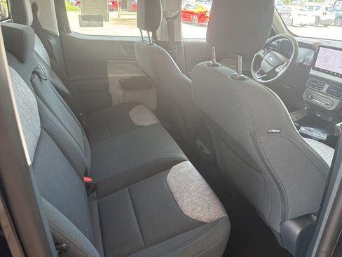 New 2025 Ford Maverick XLT image 18