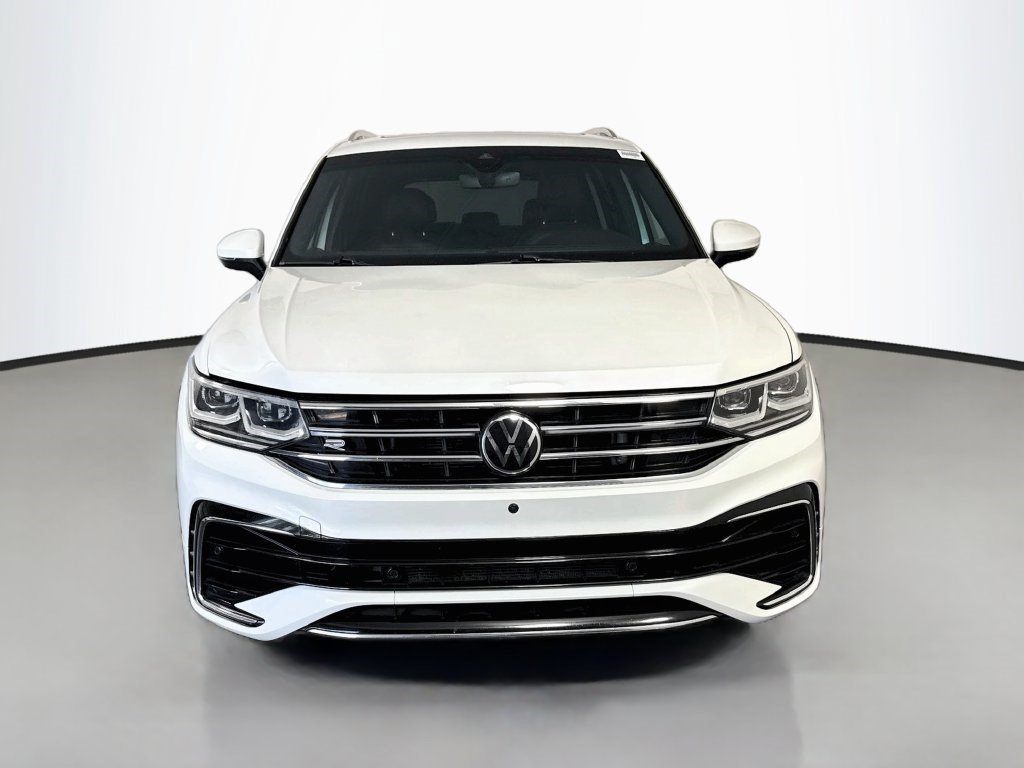 Used 2022 Volkswagen Tiguan SEL R-Line AWD/4WD image 2