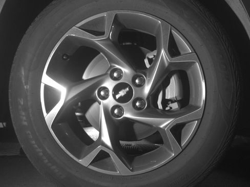 Used 2025 Chevrolet Trax LT w/ LT Convenience Package image 13