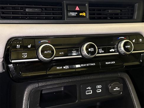 Used 2023 Honda Pilot Elite image 28