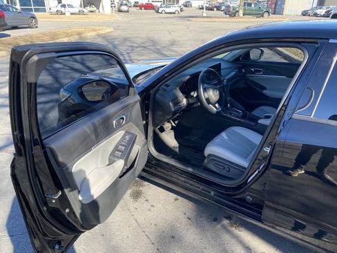 Used 2023 Acura Integra image 10