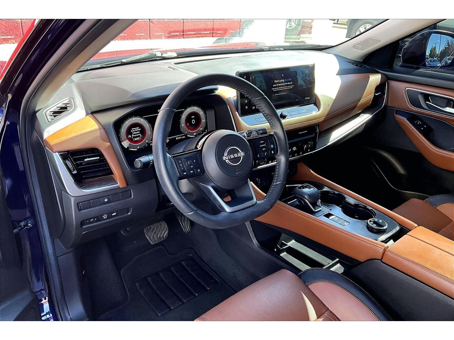 Used 2024 Nissan Rogue Platinum AWD/4WD image 14