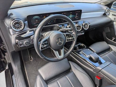 Certified 2022 Mercedes-Benz CLA 250 image 9