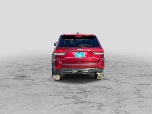 Used 2022 Jeep Grand Cherokee Laredo E AWD/4WD image 7