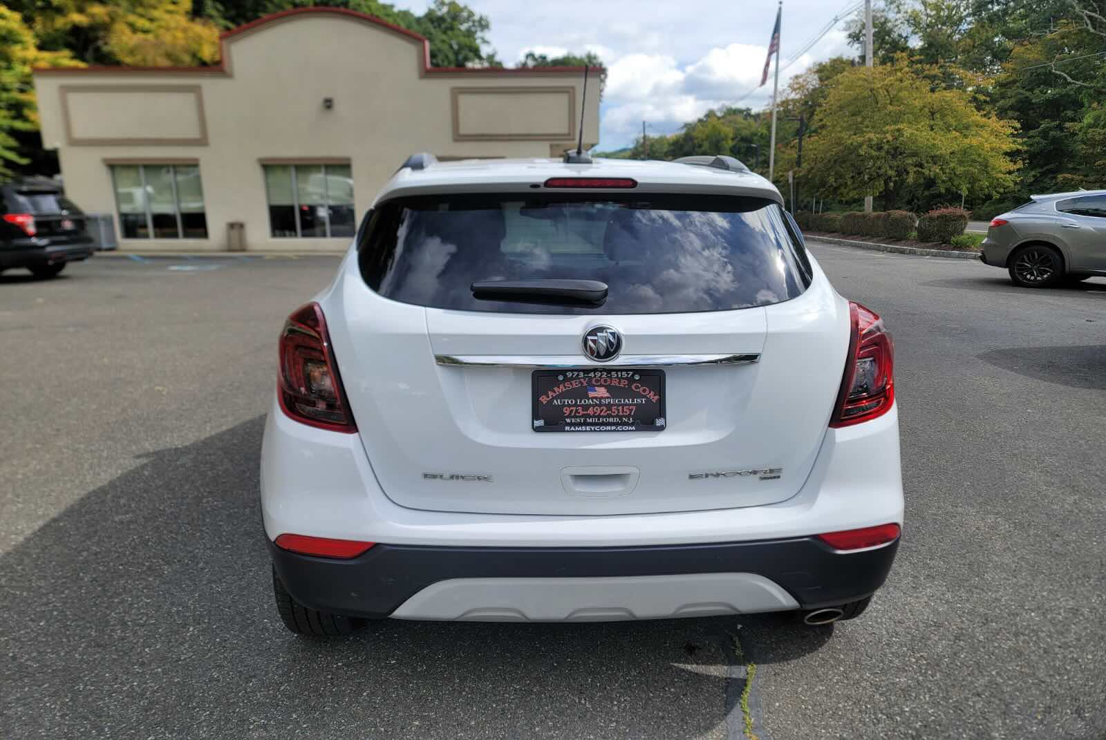 Used 2018 Buick Encore Preferred AWD/4WD image 3
