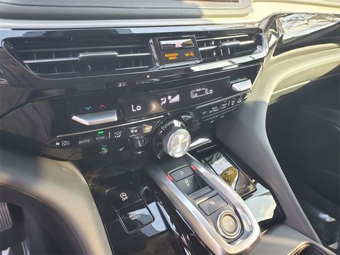 Used 2025 Acura MDX w/ Technology Package image 33