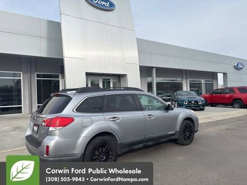Used 2010 Subaru Outback 2.5i Premium image 7