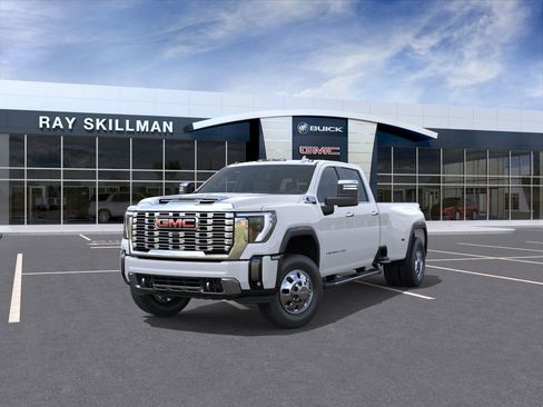 New 2026 GMC Sierra 3500 Denali w/ Denali Reserve Package image 8