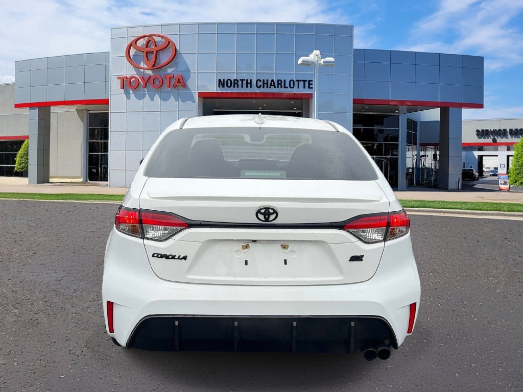 Used 2024 Toyota Corolla SE FWD image 6