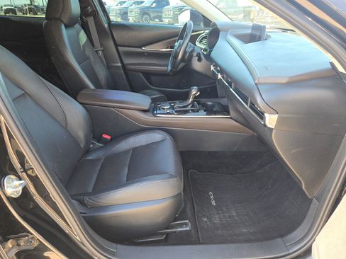 Used 2023 MAZDA CX-30 AWD 2.5 S w/ Premium Package image 28
