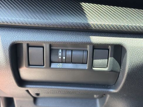 Certified 2024 Subaru Crosstrek 2.0i Premium AWD/4WD image 24