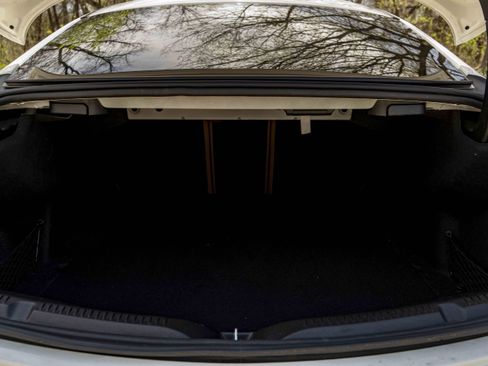 Used 2018 Mercedes-Benz E 400 Coupe image 42