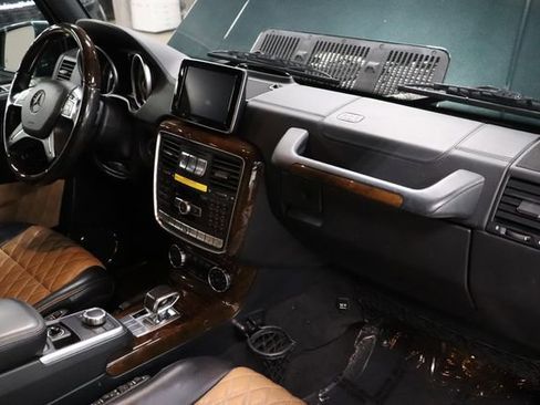 Used 2015 Mercedes-Benz G 63 AMG 4MATIC image 26