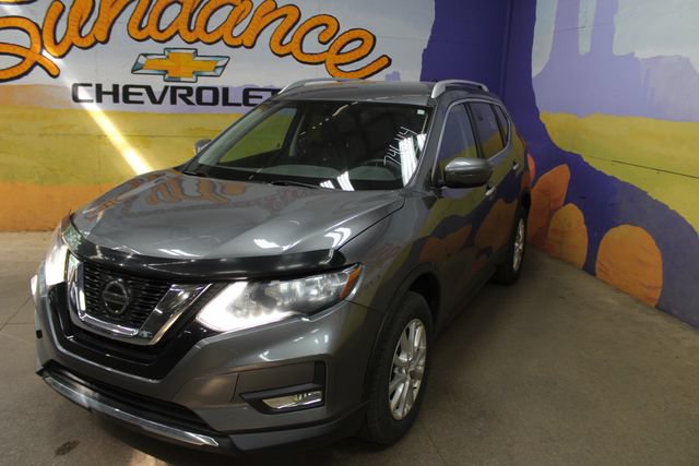 Used 2018 Nissan Rogue SV AWD/4WD image 4