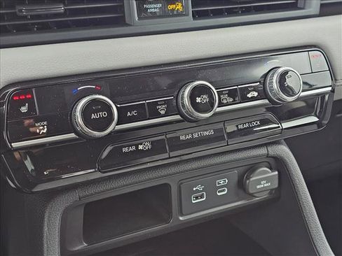 New 2025 Honda Pilot EX-L image 15