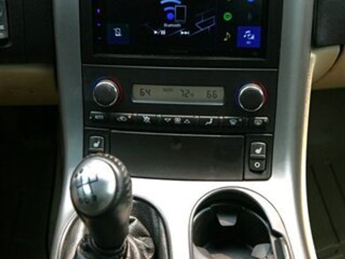 Used 2006 Chevrolet Corvette Coupe w/ Preferred Equipment Group RWD image 27
