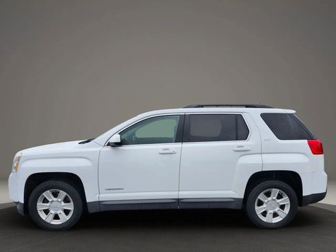 Used 2013 GMC Terrain SLT image 2