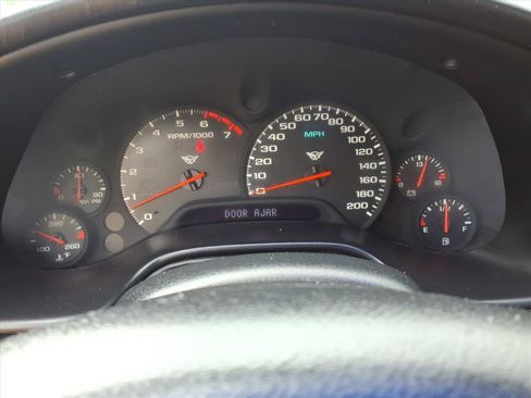 Used 2002 Chevrolet Corvette Convertible w/ Preferred Equipment Group2 RWD image 25