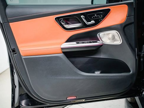 Used 2023 Mercedes-Benz GLC 300 4MATIC image 19