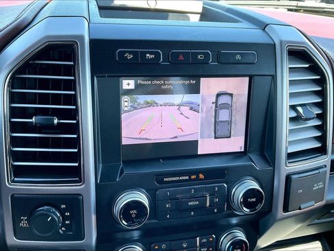 Used 2019 Ford F150 Platinum w/ Equipment Group 701A Luxury AWD/4WD image 27