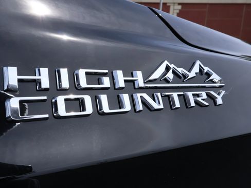 New 2026 Chevrolet Tahoe High Country AWD/4WD image 6