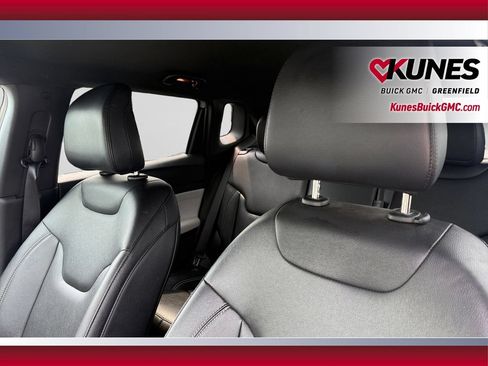 Used 2025 Jeep Compass Limited AWD/4WD image 13