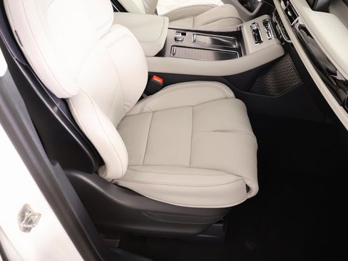 New 2026 Lincoln Aviator Reserve image 14