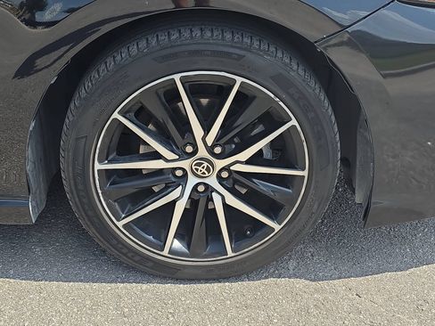 Used 2021 Toyota Camry SE FWD image 27