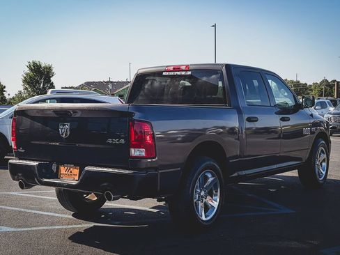 Used 2018 RAM 1500 Express w/ Express Value Package AWD/4WD image 27