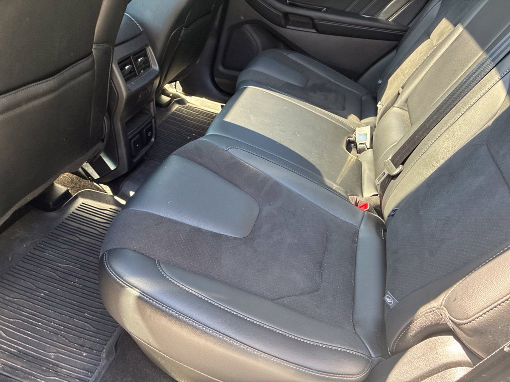 Used 2018 Ford Edge Sport w/ Equipment Group 401A AWD/4WD image 18