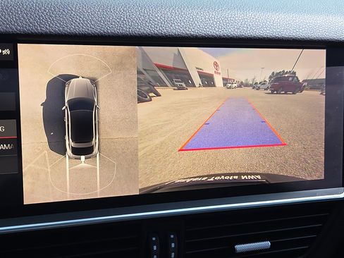 Used 2021 Porsche Cayenne Coupe image 19