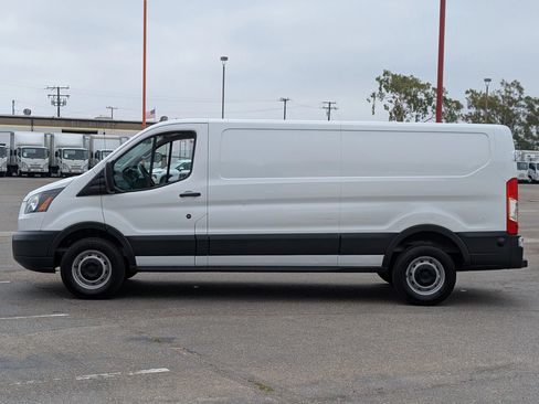 Used 2018 Ford Transit 150 148 Low Roof RWD image 4