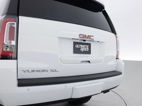 Used 2018 GMC Yukon XL SLT w/ Premium Edition AWD/4WD image 17