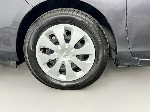 Used 2014 Toyota Prius C One FWD image 11
