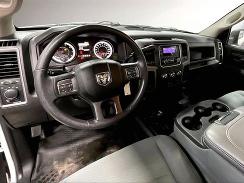 Used 2018 RAM 2500 Tradesman w/ Chrome Appearance Group image 8