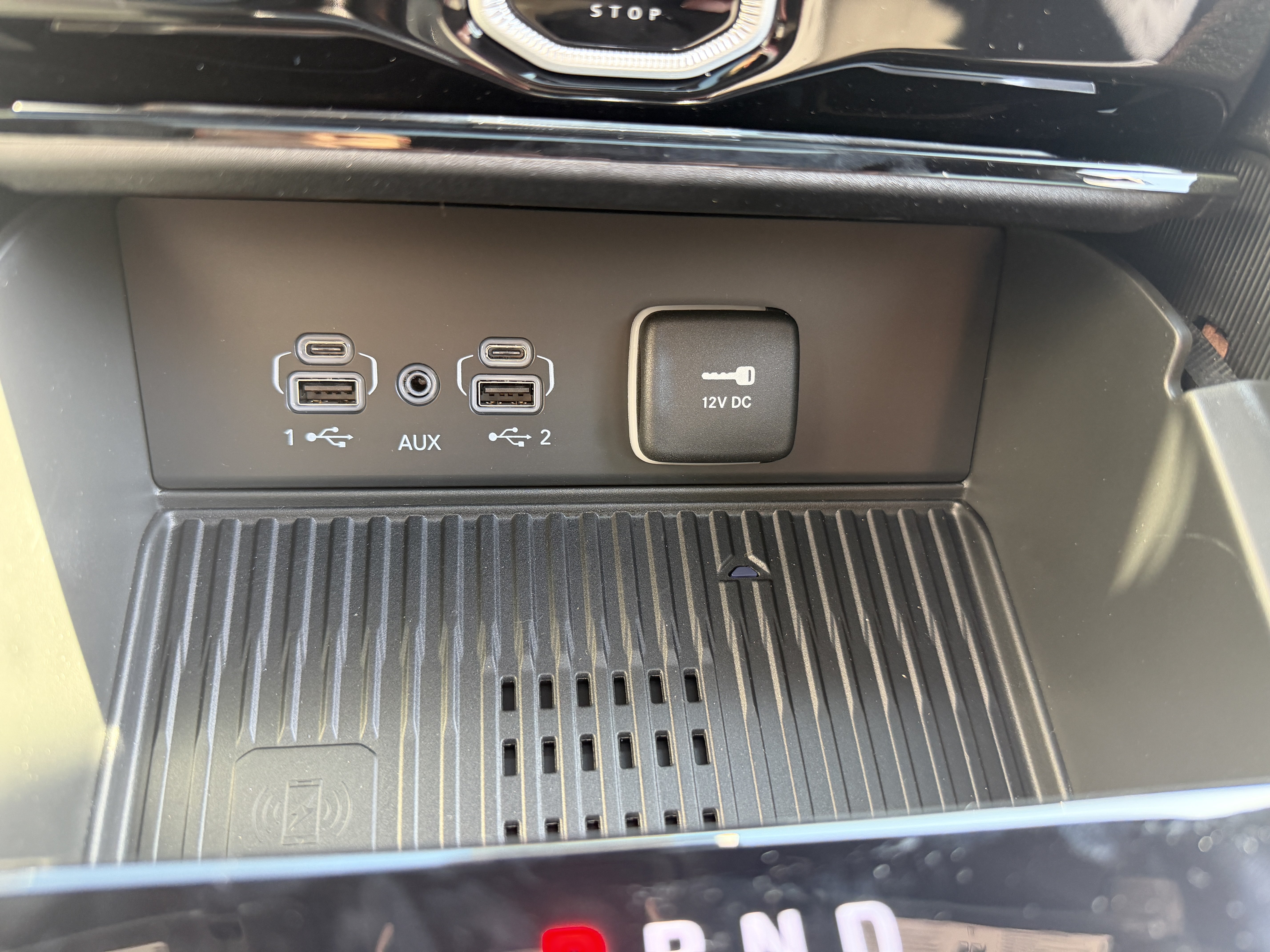 New 2026 Jeep Grand Cherokee Altitude AWD/4WD image 40