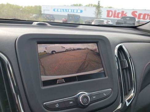 Used 2022 Chevrolet Equinox RS w/ LPO, Floor Liner Package AWD/4WD image 20
