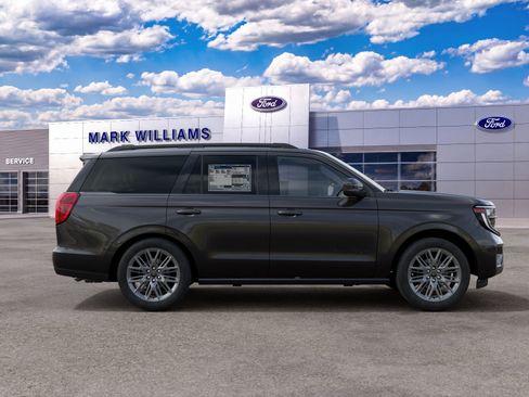 New 2027 Ford Expedition Platinum w/ Stealth Appearance Package AWD/4WD image 5
