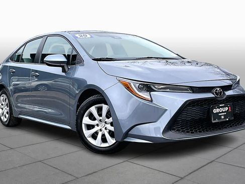 Used 2020 Toyota Corolla LE image 2