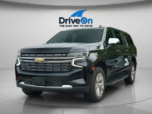 Used 2024 Chevrolet Suburban Premier image 20