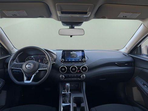Certified 2025 Nissan Sentra SV image 14