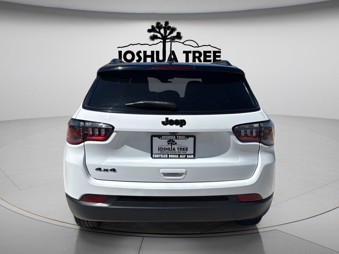 Used 2023 Jeep Compass Latitude AWD/4WD image 6
