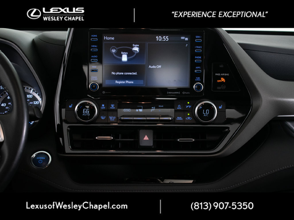 Used 2022 Toyota Highlander XLE AWD/4WD image 17