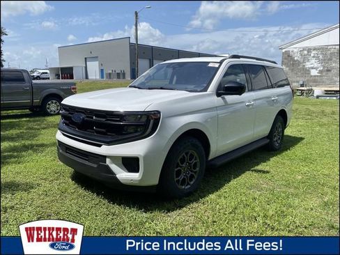 Used 2025 Ford Expedition XL AWD/4WD image 1
