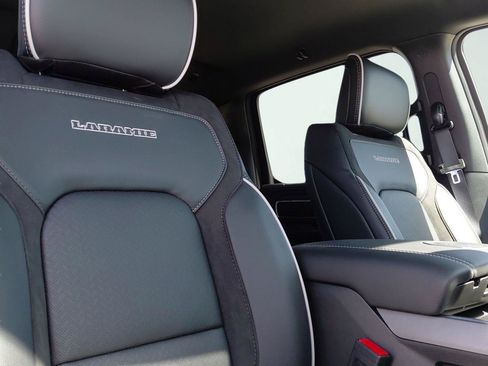 New 2026 RAM 1500 Laramie AWD/4WD image 11