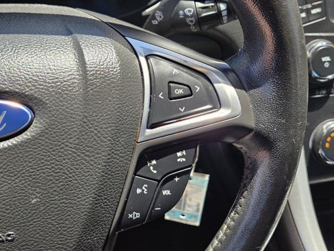 Used 2015 Ford Fusion SE w/ Equipment Group 201A FWD image 19
