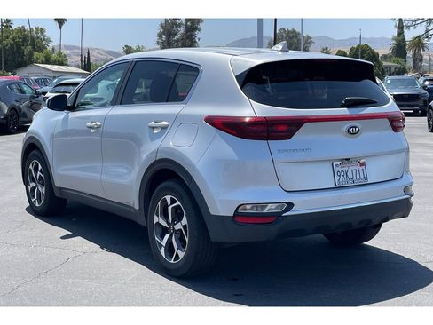 Used 2021 Kia Sportage LX FWD image 3