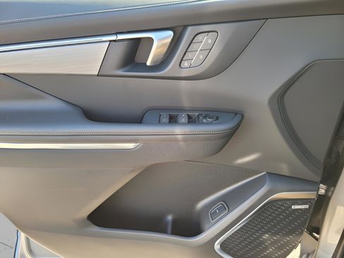 New 2025 Buick Enclave Preferred w/ Power Package image 25