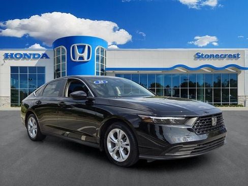 Used 2025 Honda Accord LX image 1