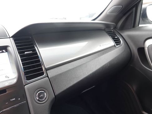 Used 2017 Ford Taurus SEL w/ Equipment Group 201A image 20